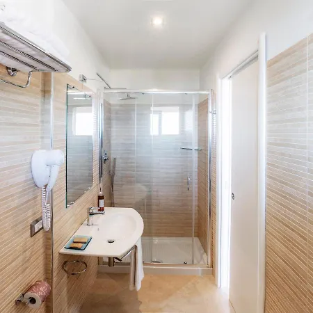 Arenella 3*