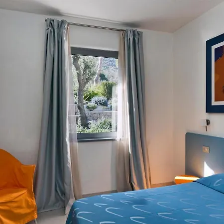 Arenella Hotel 3*