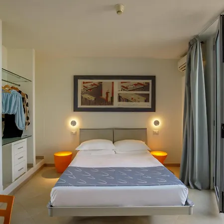 فندق L'arenella 3*