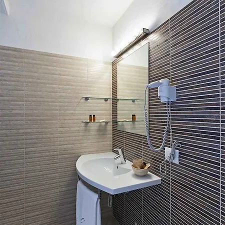 L'arenella 3*